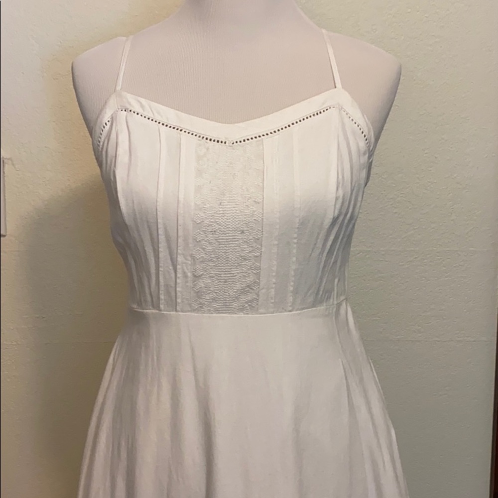 Flirty white dress! Old Navy (tall)